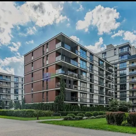 Pensjonat Near Airport Cybernetyki *