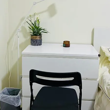 Pensjonat Near Airport Cybernetyki