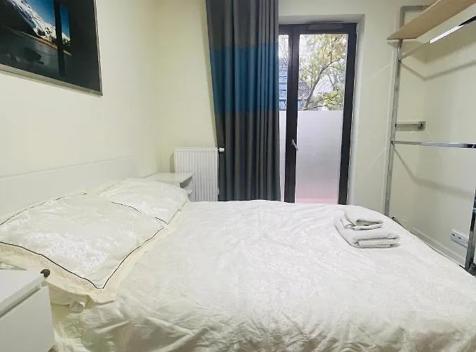 Pensjonat Near Airport Cybernetyki Warszawa