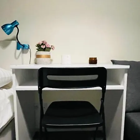 Near Airport Cybernetyki 게스트하우스